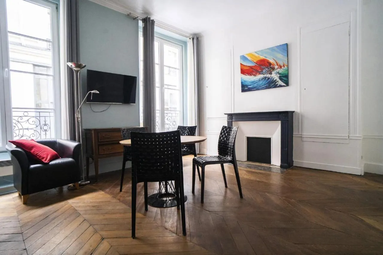 Nice Love Nest Near The Opera Apartment Paris France